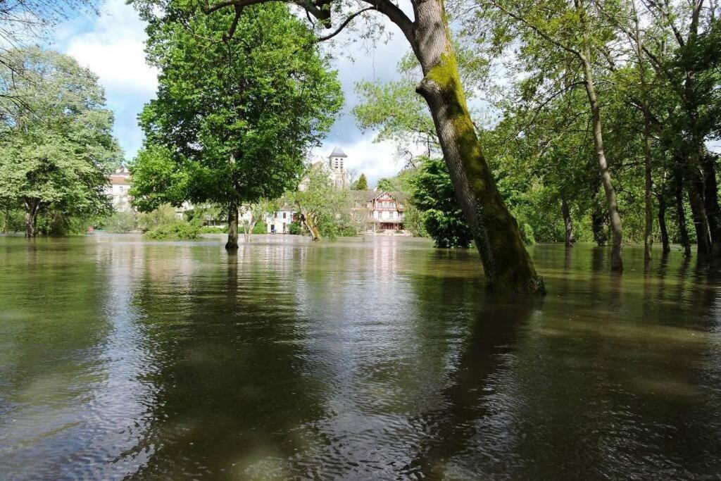 Villa Proche du Loing à Montigny-sur-Loing Extérieur photo